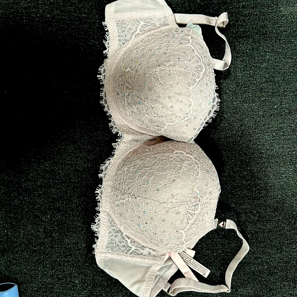 Victoria secret -dream angel - lined demi- rhinestone -NWT -38DD